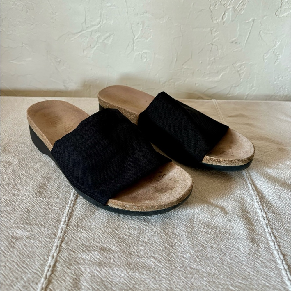 Munro Casita Slide Sandal